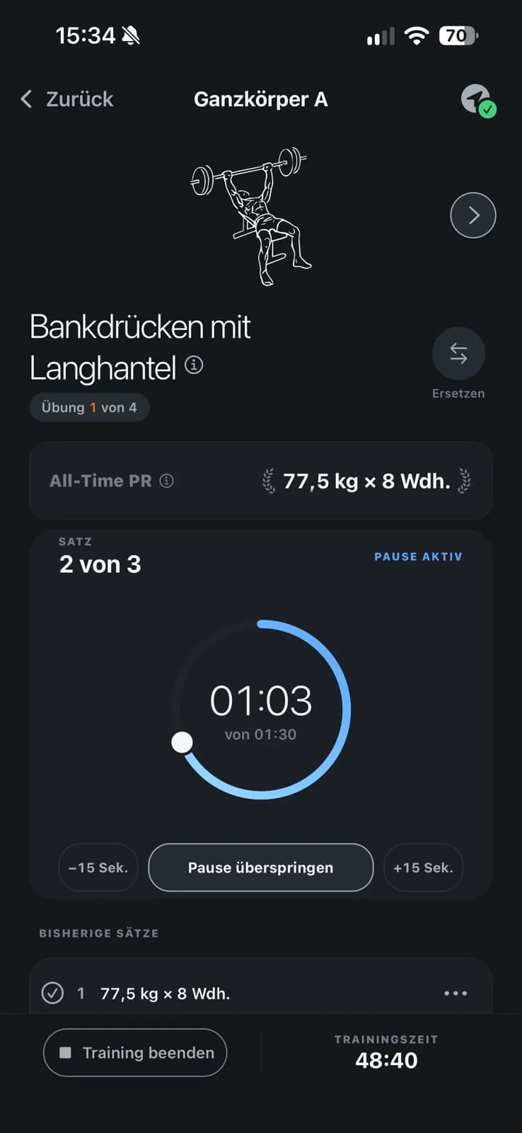 Active rest between sets with a blue timer and the Skip rest action